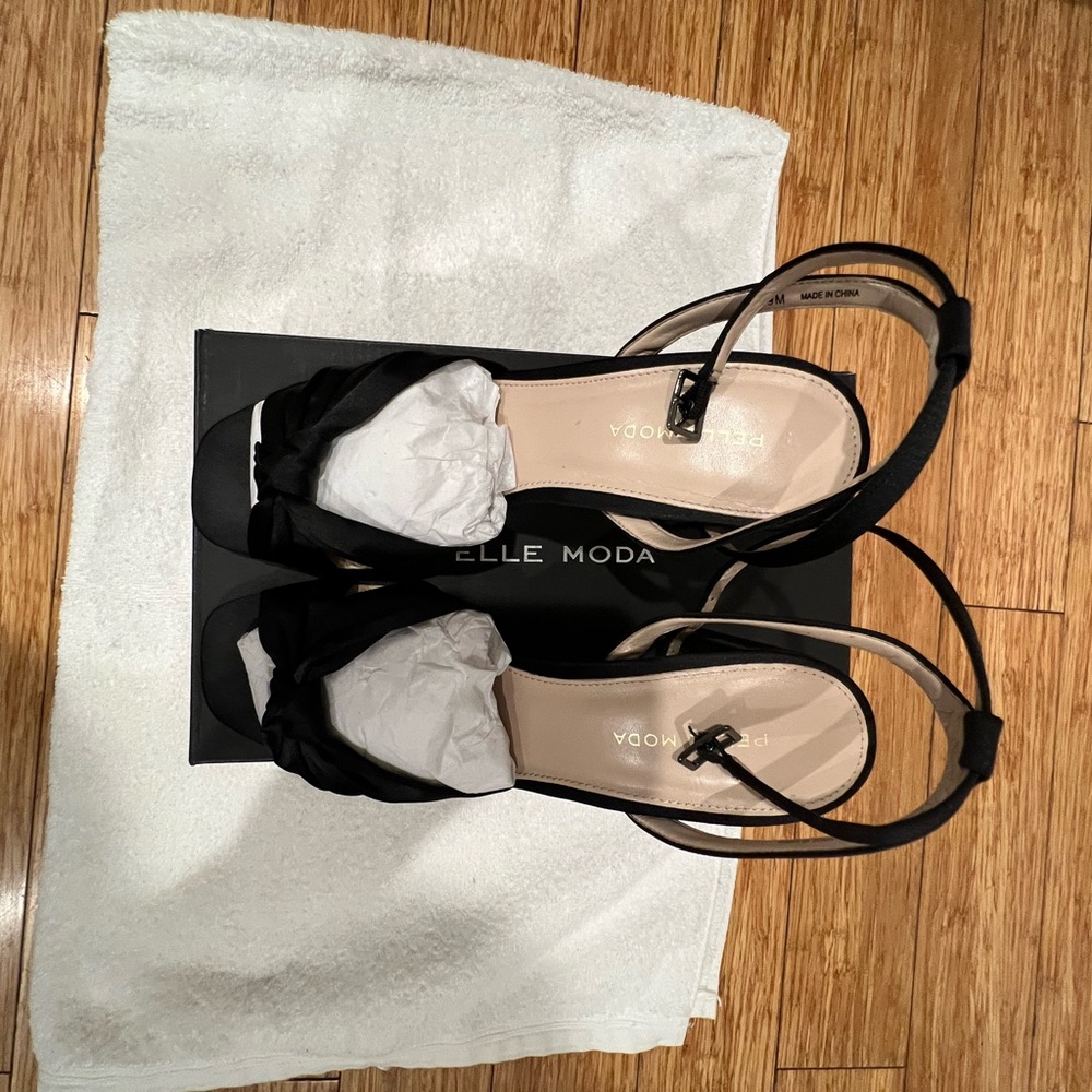 Pelle Moda Black Strappy Heels
